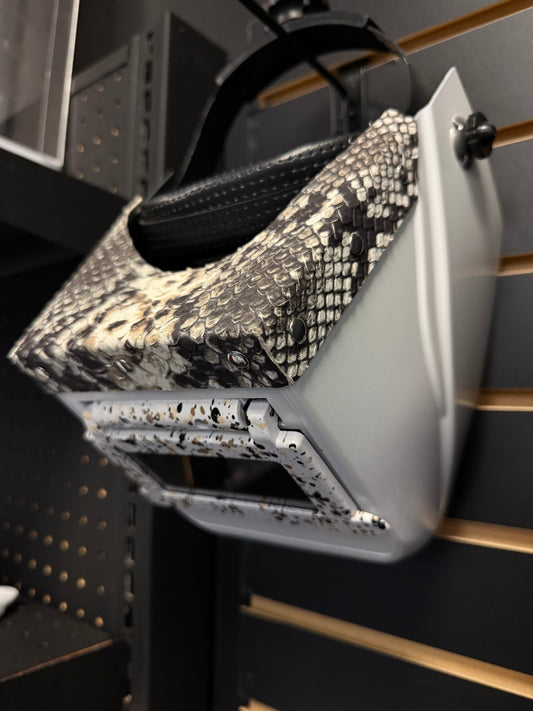 Untouchable welding hoods