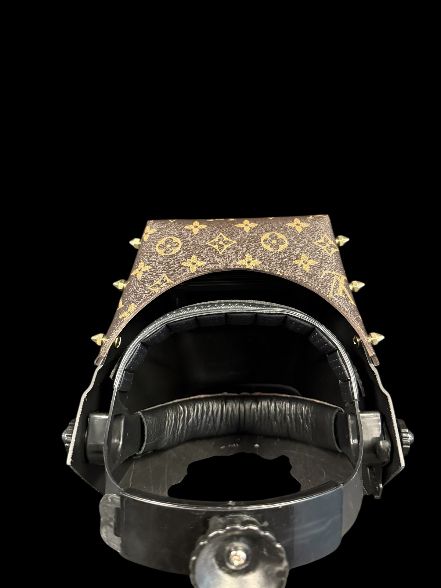 SLICKEST WELDING HOOD LV WITH SPIKES